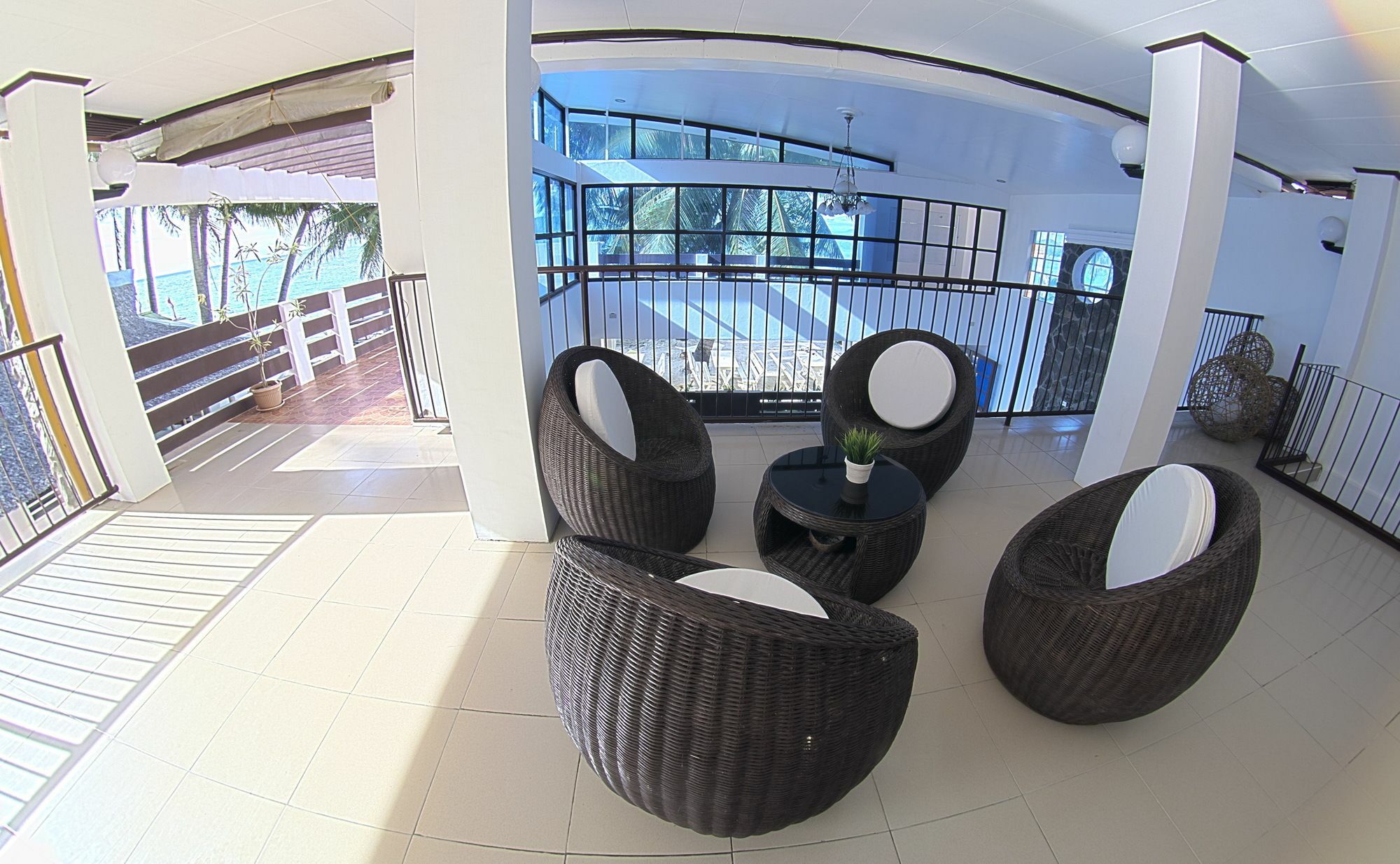 Deluna Diving Resort Puerto Galera Extérieur photo